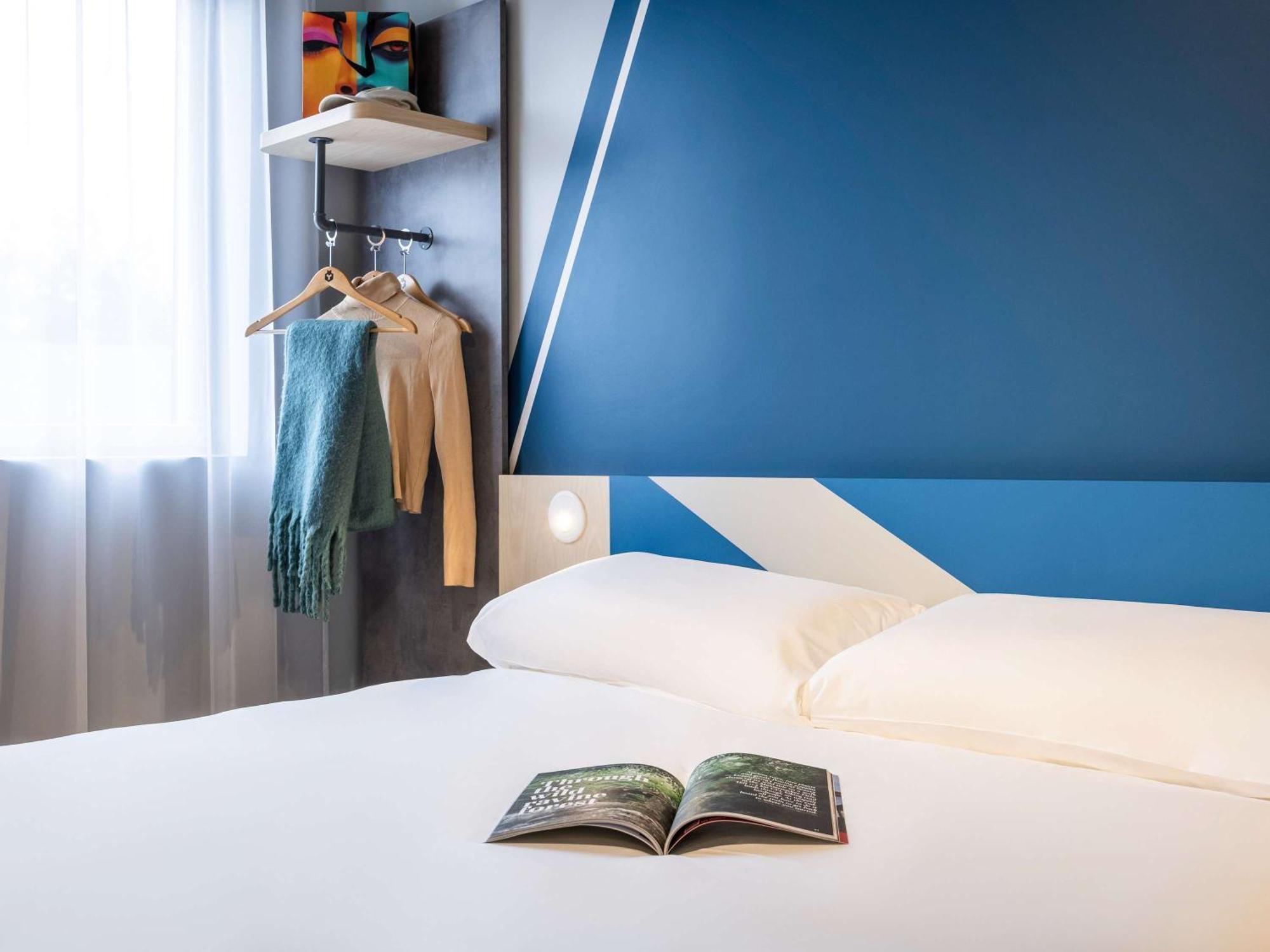 Ibis Budget Arlon Porte Du Luxembourg Exterior foto